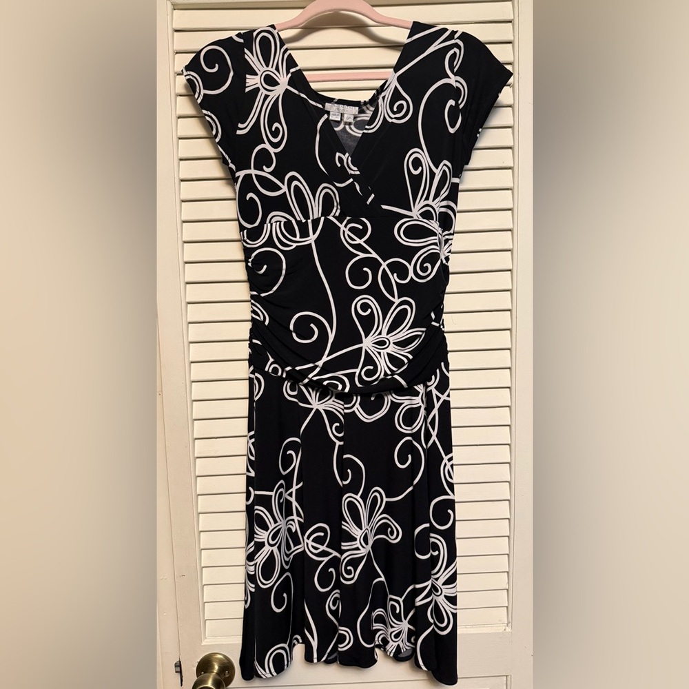 London Times Black and White Patterned Midi Dress